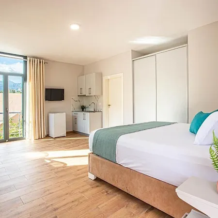 Sea Breeze 24 Llaman - Kitchen, Free Parking - 3 People Apartment Himare