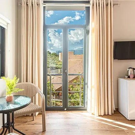 Sea Breeze 24 Llaman - Kitchen, Free Parking - 3 People Apartment Himare